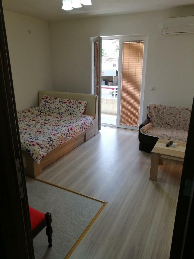 אוהריד Villa Zora, Apartments Krstanoski מראה חיצוני תמונה