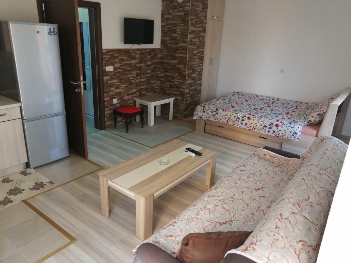 אוהריד Villa Zora, Apartments Krstanoski מראה חיצוני תמונה