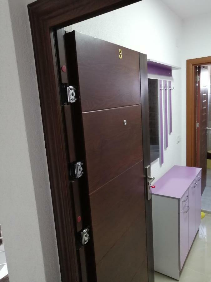 אוהריד Villa Zora, Apartments Krstanoski מראה חיצוני תמונה