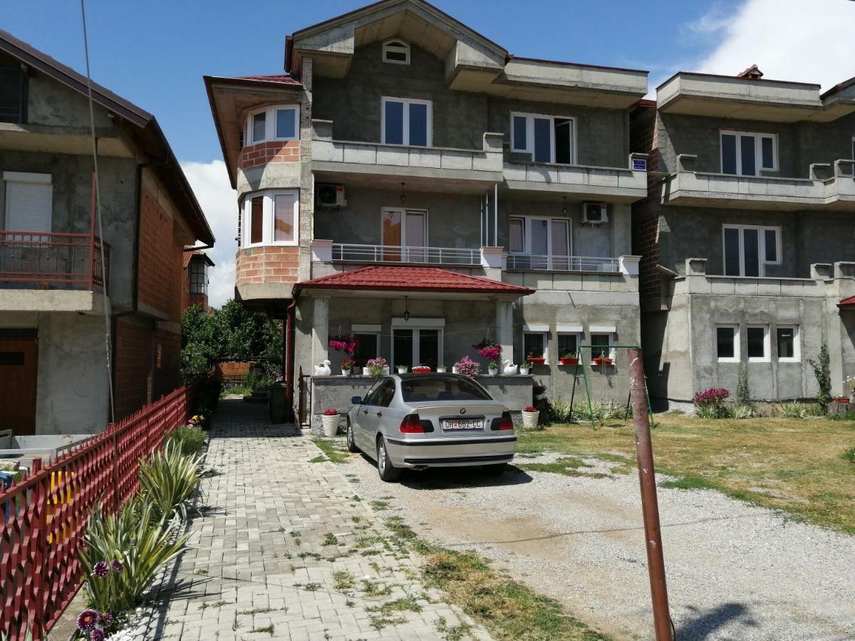 אוהריד Villa Zora, Apartments Krstanoski מראה חיצוני תמונה
